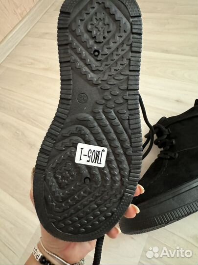 Ботинки зимние угги