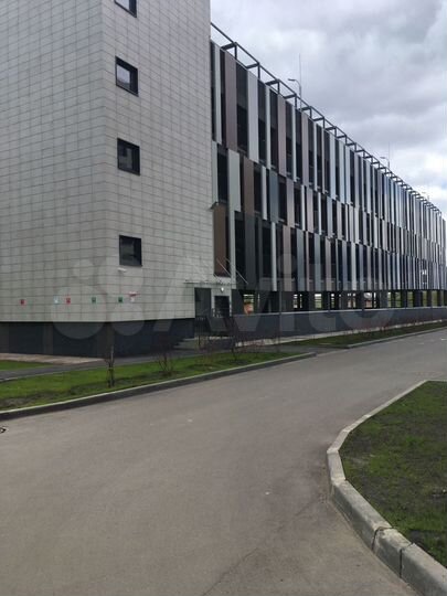 Машиноместо, 13 м²