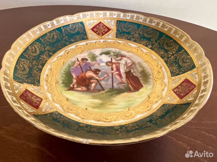 Ваза на ножке с нюансом. Австрия