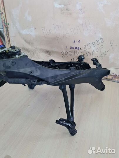 Подрамник хвост suzuki gsxr k7 2007