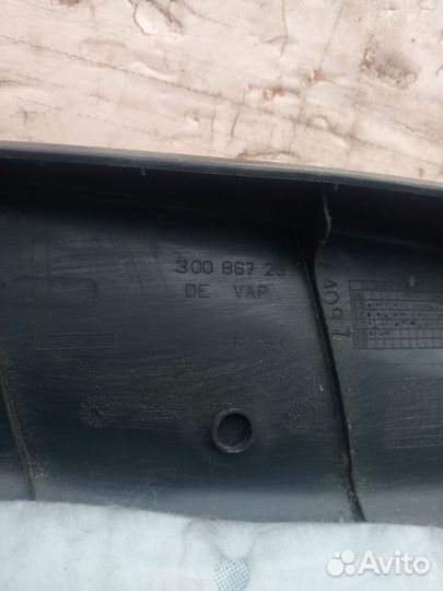 Накладка стойки L для Volkswagen Passat B6