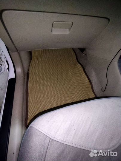 Эваковрики для Тойота Королла правый руль