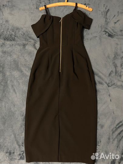 Платье-футляр 