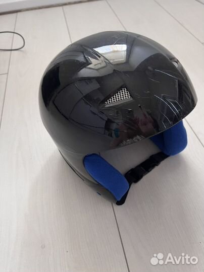 Горнолыжный шлем