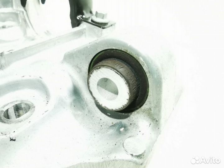 Кронштейн (крепление) Land Rover Discovery Sport