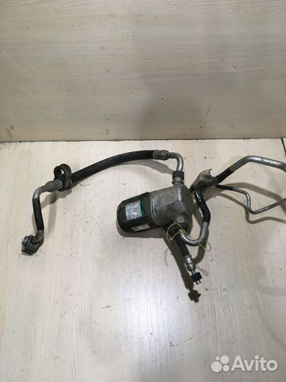 Трубка кондиционера пассат B5 1.6 бензин