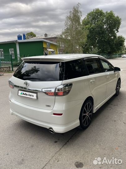 Toyota Wish 1.8 CVT, 2014, 250 000 км