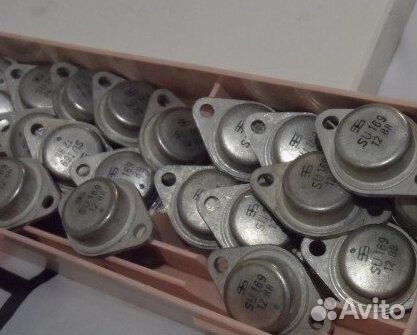 Винтажная электроника SU169, BF259, 2Т6551 и друг
