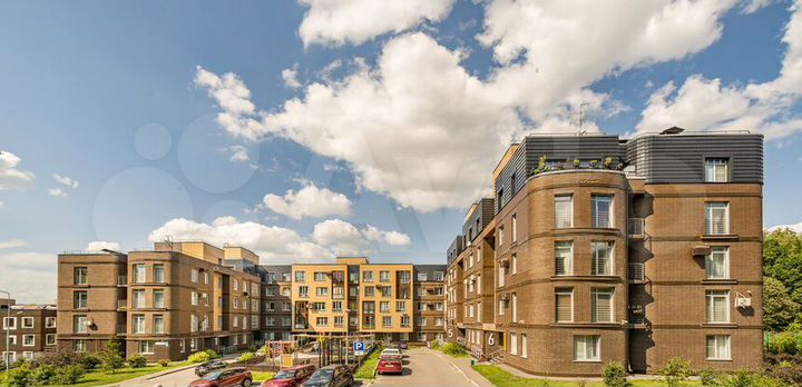 2-к. квартира, 69,7 м², 2/5 эт.