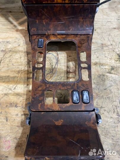 Центральная консоль Mercedes-Benz E-Class W210