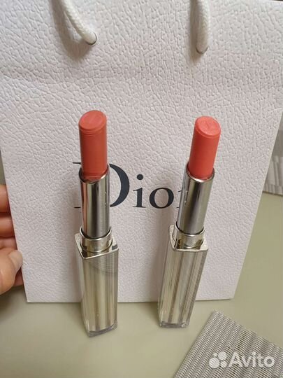 Помада губная Dior mirror shine 561. б/у 2 раза
