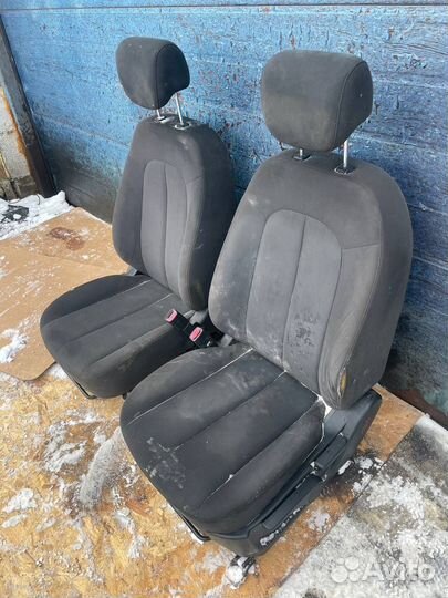 Передние сидения с подогревом Hyundai Elantra 4 HD