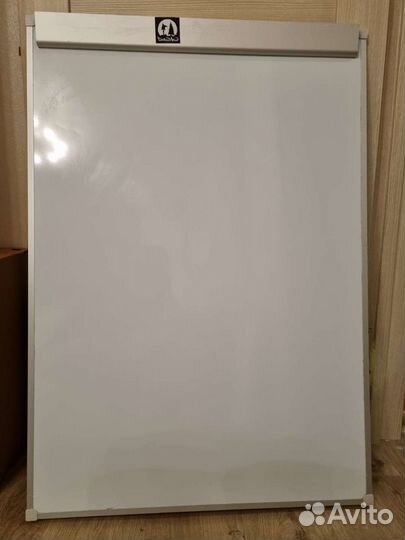 Доска-флипчарт магнитно-маркерная 100х70 см, белый