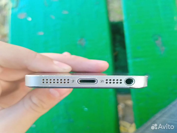 iPhone 5S, 16 ГБ