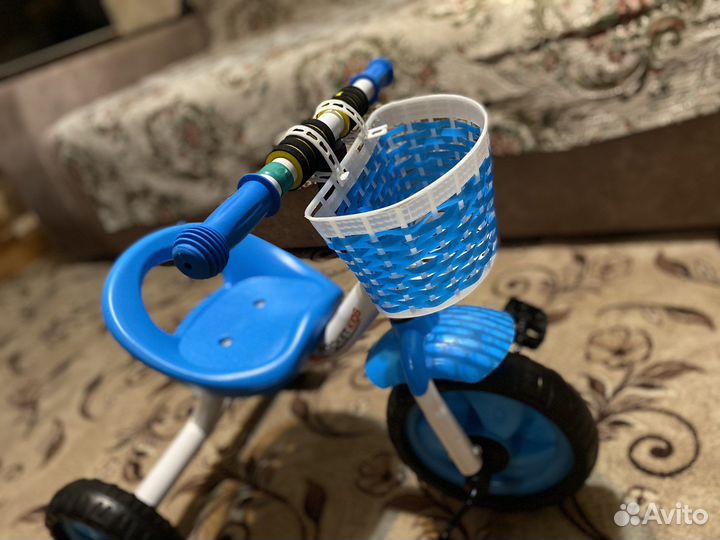 Детский трехколесный велосипед