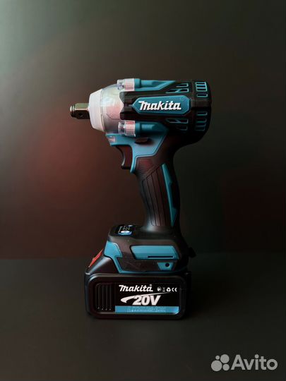 Гайковерт Makita 20v с набором