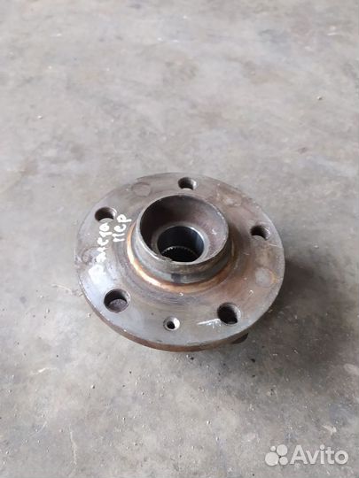 Ступица передняя Volkswagen Jetta (NF) VI рестайли