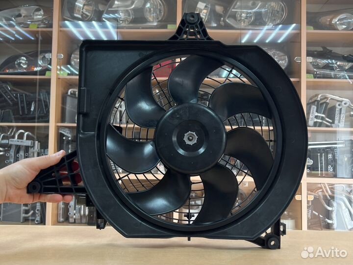 Вентилятор кондиционера Хенде Старекс / Hyundai St