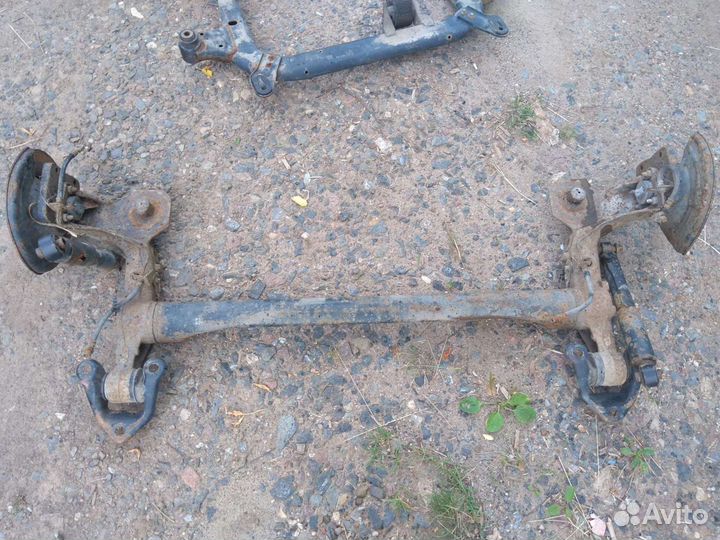 Задняя балка подрамник Астра Вива