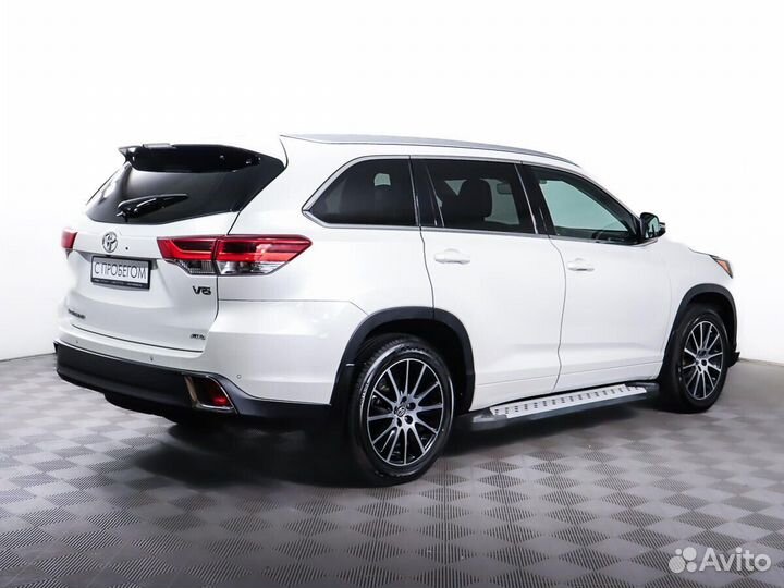 Toyota Highlander 3.5 AT, 2018, 126 716 км