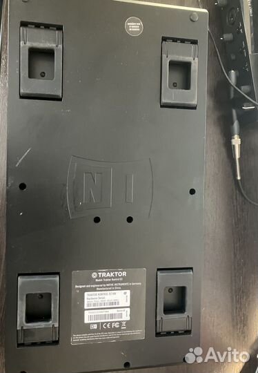 Native Instruments Kontrol D2 DJ-контроллер