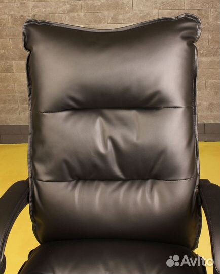 Компьютерное офисное кресло с массажем (новые)