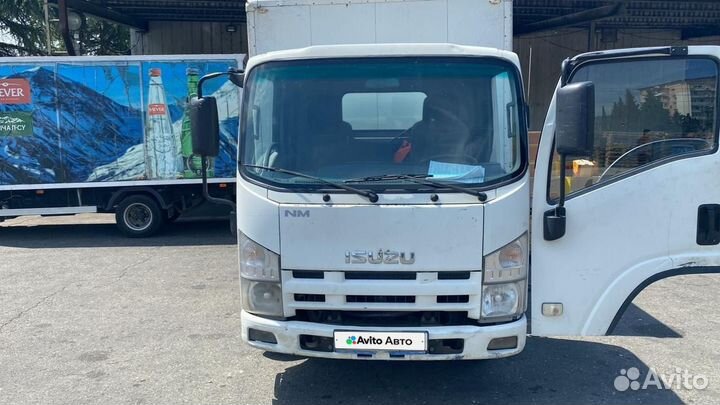 Isuzu Elf, 2013