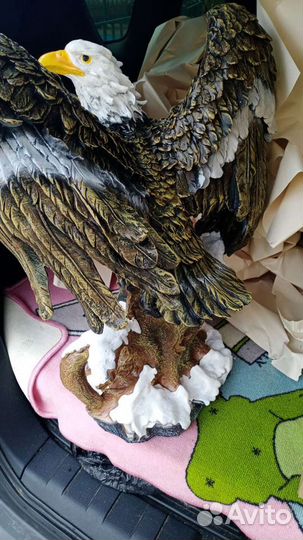 Продавец сувениров