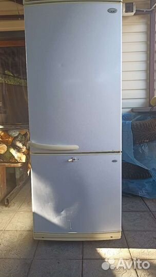 Холодильник бу Атлант