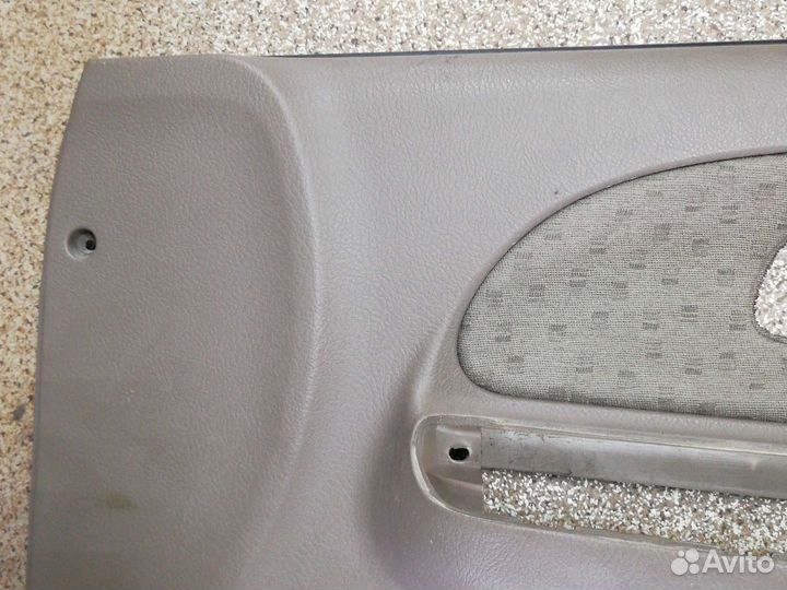 Kia Rio 1 Обшивка двери передняя правая