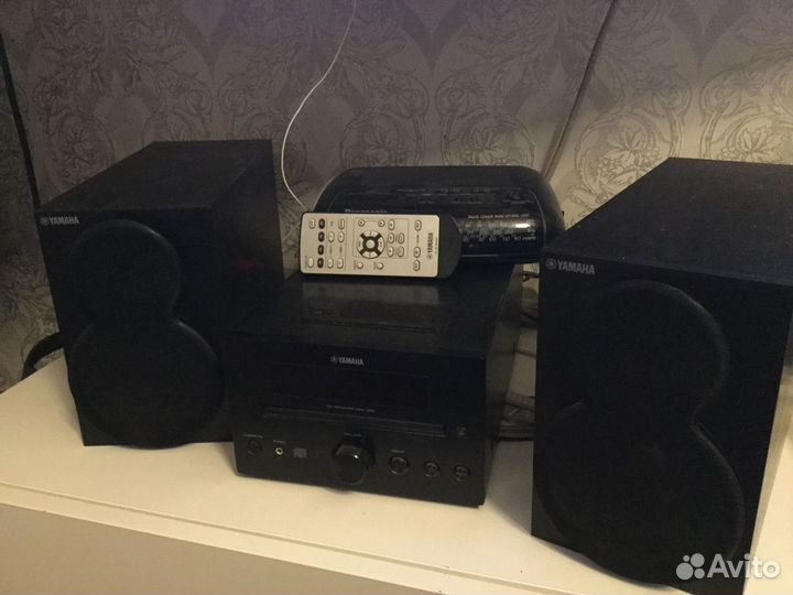 Компактный музыкальный центр Yamaha