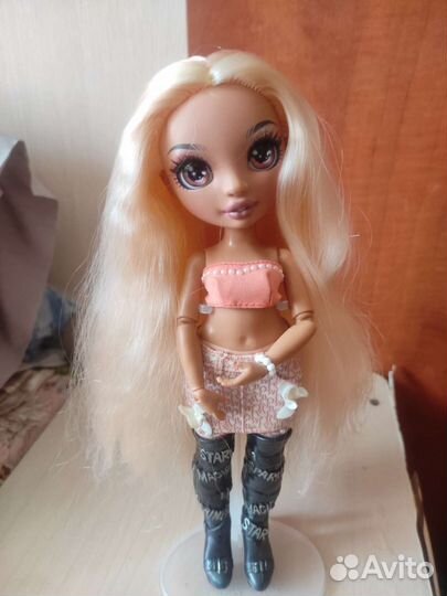 Кукла Rainbow high