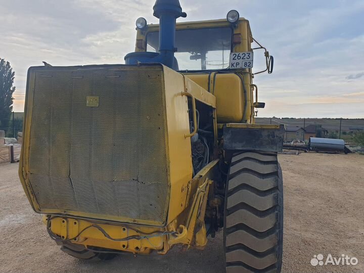 Фронтальный погрузчик ХТЗ Т-156, 1992