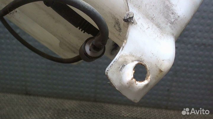 Бачок омывателя Nissan Note E11, 2006