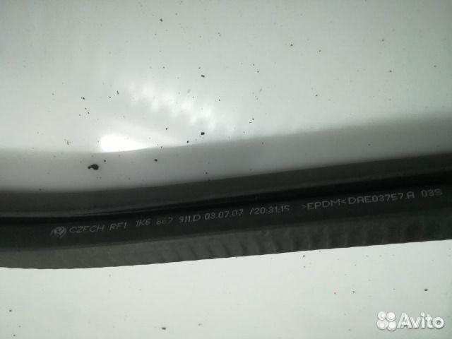 Уплотнитель заднего дверного проёма Гольф 5