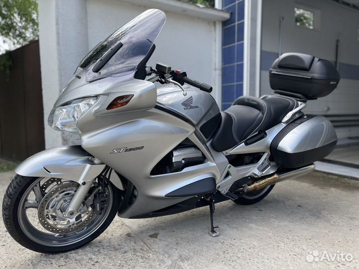 Honda st1300