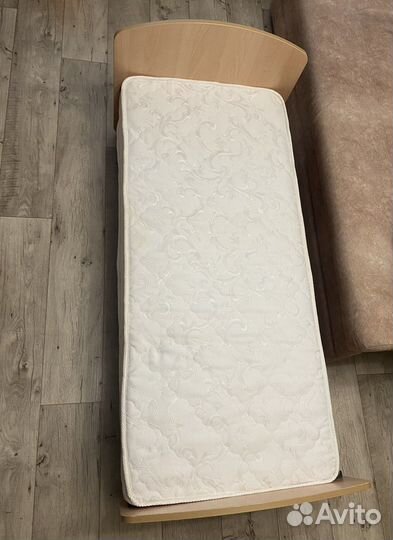 Детская кровать 140х60 с матрасом