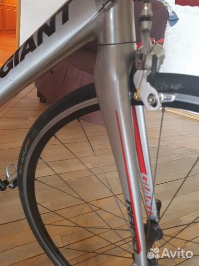 Шоссейный велосипед Giant