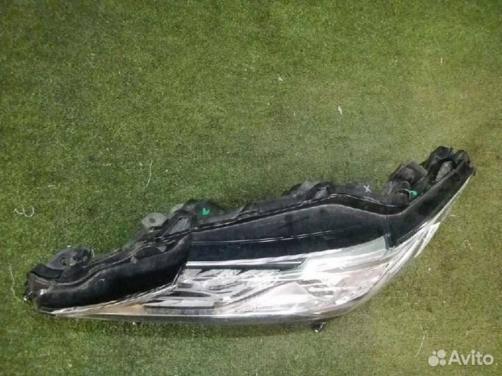 Фара левая Toyota Camry