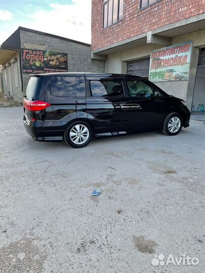 Трансфер 7 местный минивэн аэропорт-дербент