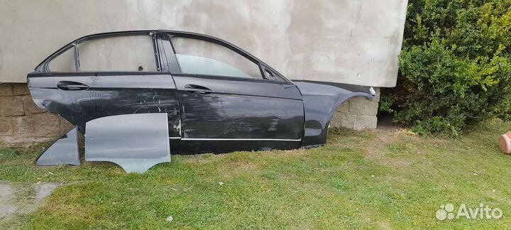 Двери правые на Mercedes E212