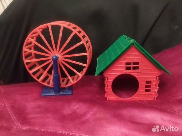 Домик и колесо для хомяка
