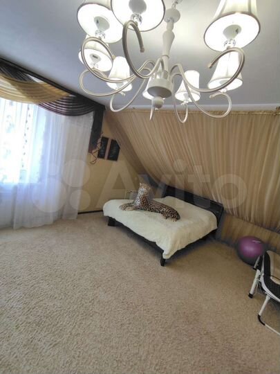 3-к. квартира, 135 м², 6/7 эт.