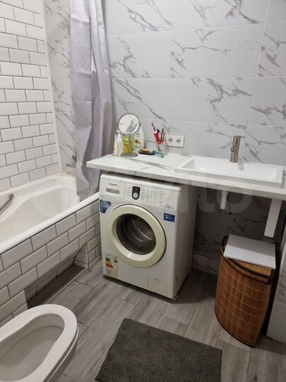 3-к. квартира, 90,2 м², 2/8 эт.