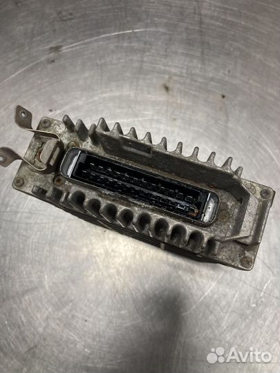 Блок управления двигателем mercedes w124 2.3