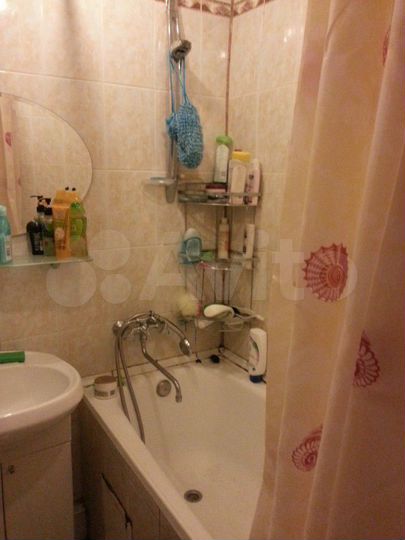 Комната 23 м² в 3-к., 1/14 эт.