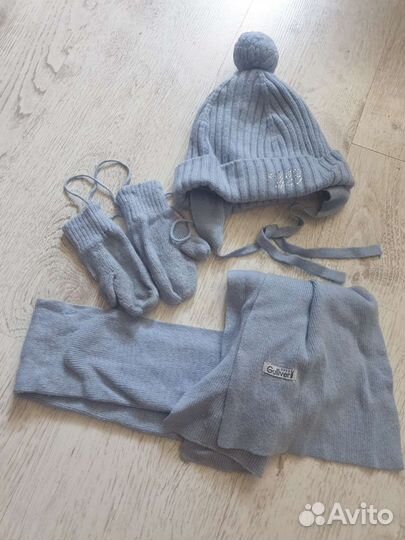 Комплект шапка и шарф варежки