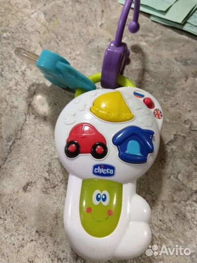 Chicco говорящий развивающий ключик