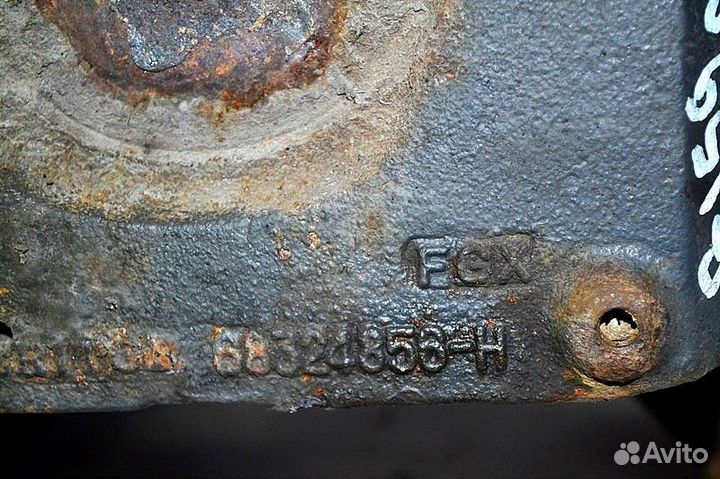 Суппорт переднего моста, левый renault trucks Prem