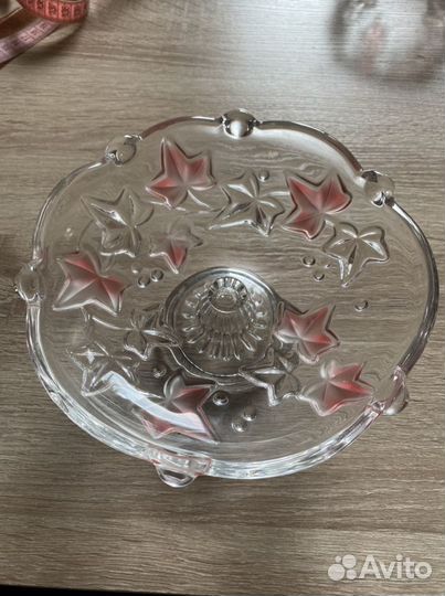 Конфетница на ножке